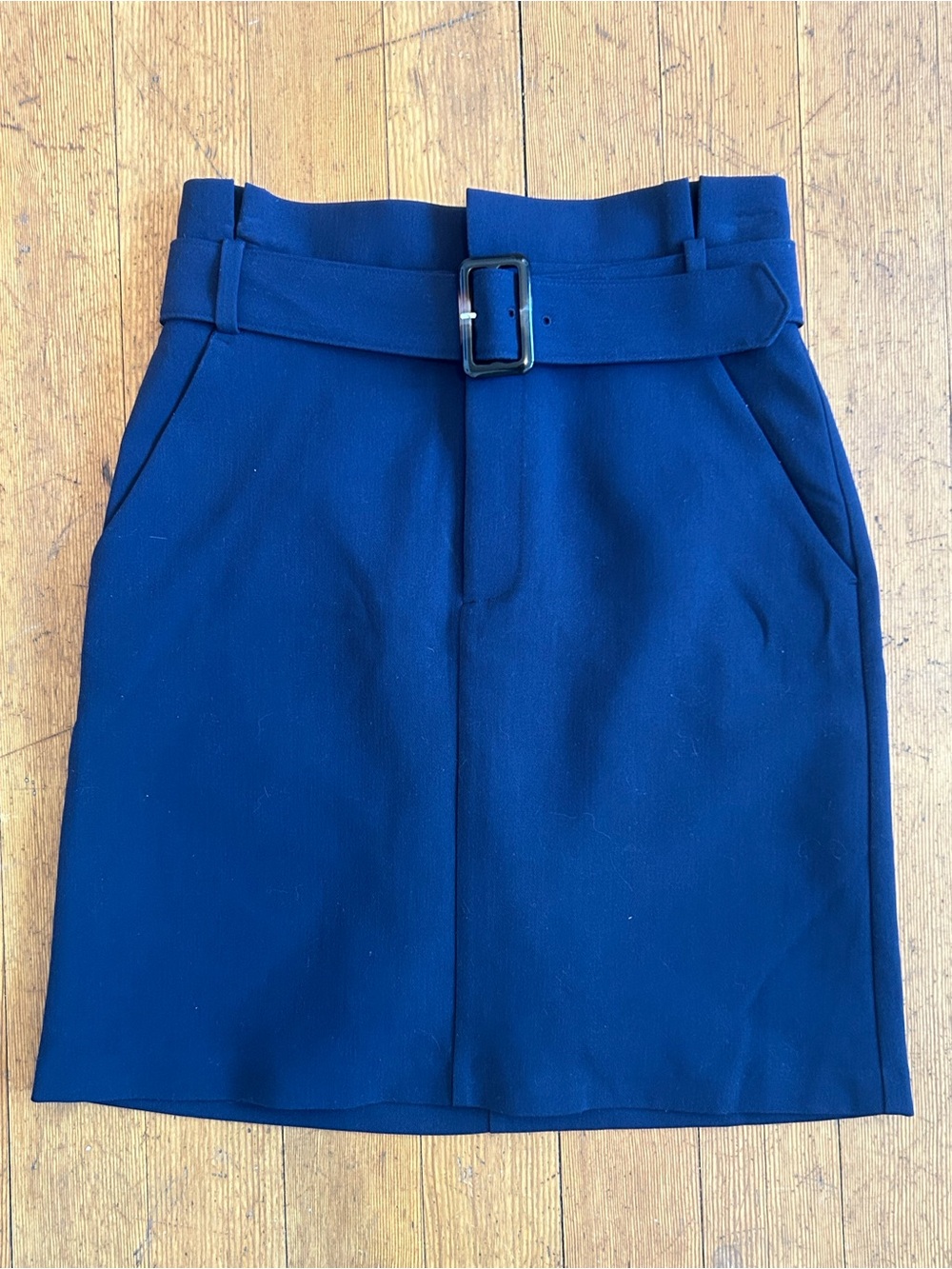 Comfortable and Classic Banana Republic Navy Belted Skirt